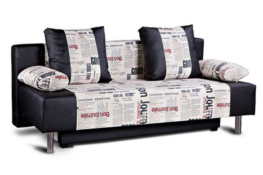 диван с принтом газета